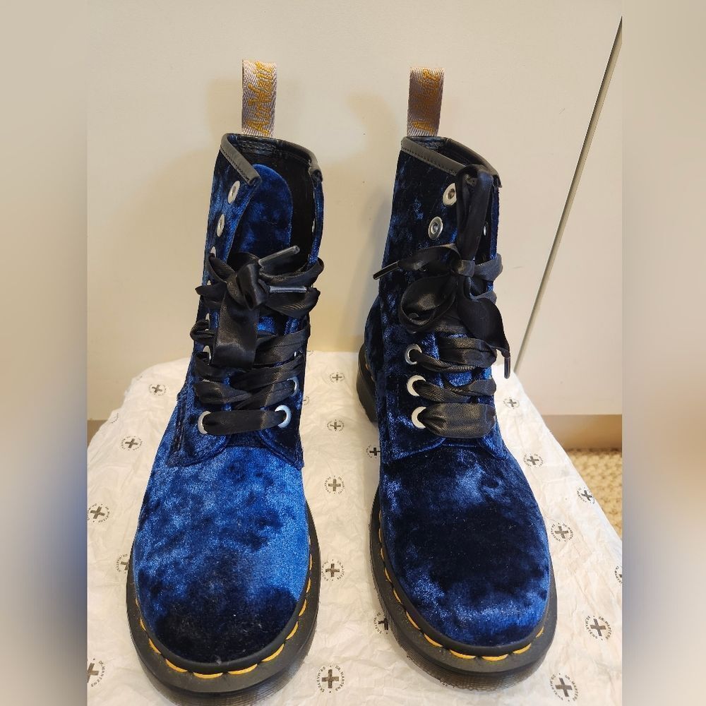 NEW Dr. Martens “Jadon” Cobalt Blue Crushed Velvet Platform Combat Boots Sz 6/37 - Picture 4 of 12